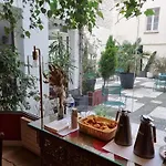 فرانس إيفل فندق 3*