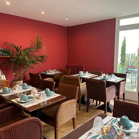 France Eiffel Hotel 3*