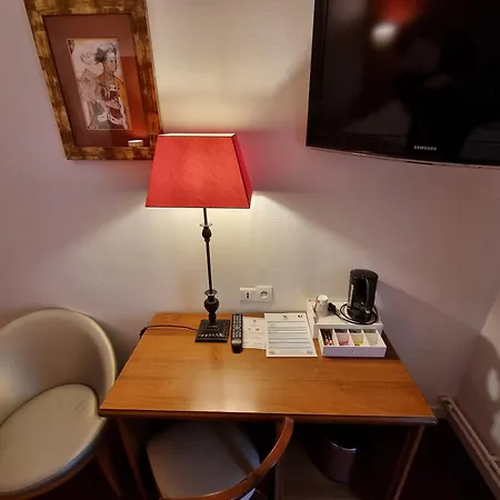 France Eiffel Hotel 3*