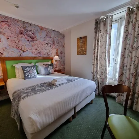 Otel France Eiffel 3*