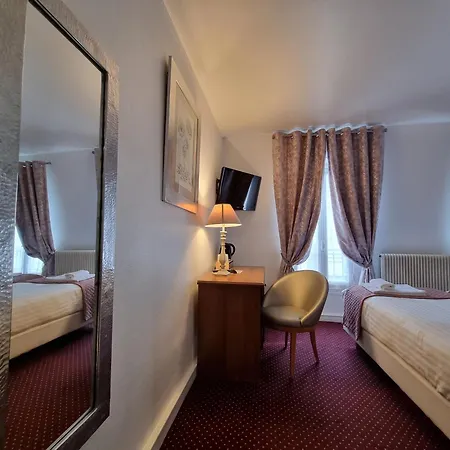 France Eiffel Hotel París
