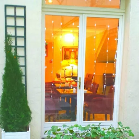 法兰西埃菲尔酒店 酒店