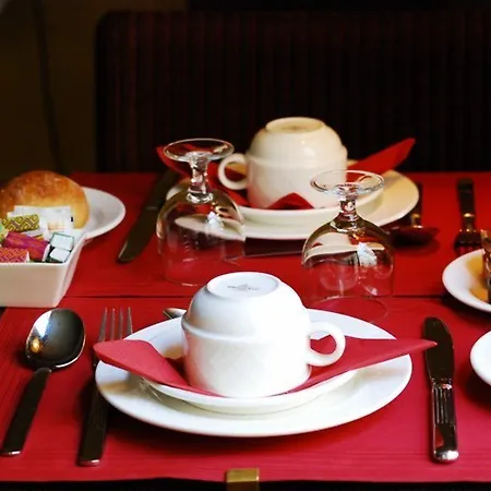 France Eiffel Hotel 3*