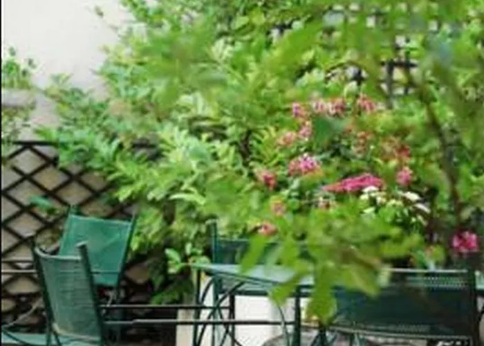 Hotell France Eiffel 3*