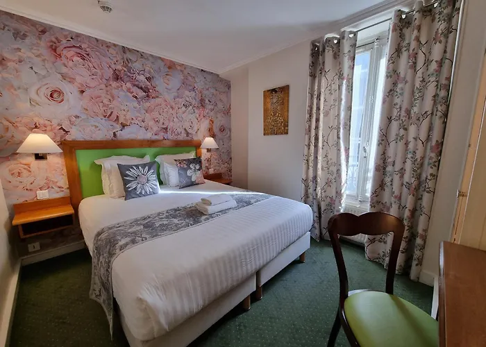 Hotell France Eiffel 3*