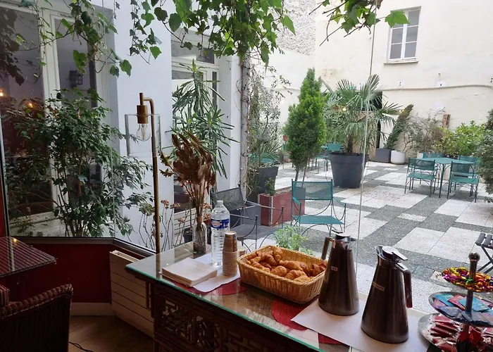 France Eiffel Hotell 3*