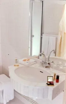 Hotell France Eiffel 3*