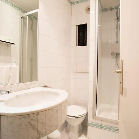 فندق فرانس إيفل 3*