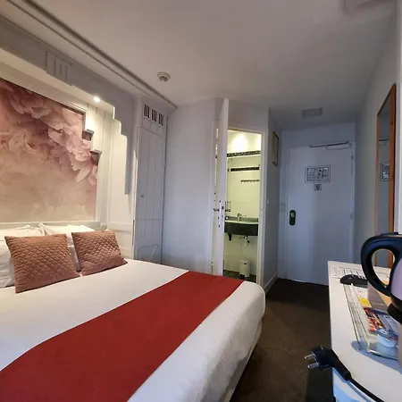 فرانس إيفل 3*