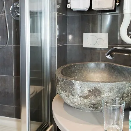 فندق فرانس إيفل باريس