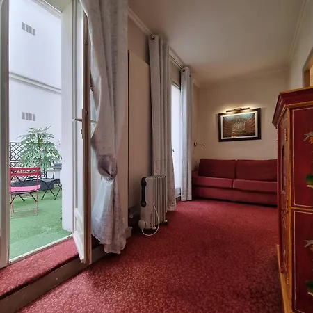 France Eiffel Hotel 3*